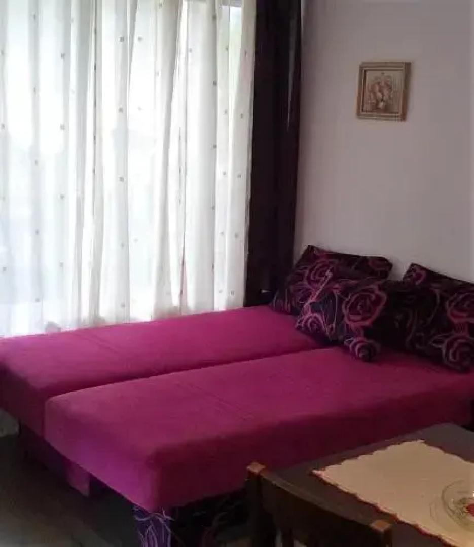 Aparthouse Ani