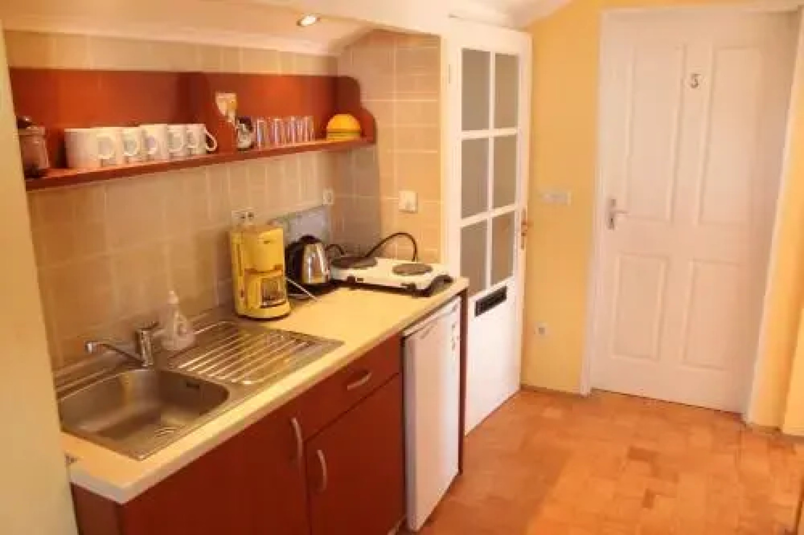 Pension/Appartement Lale