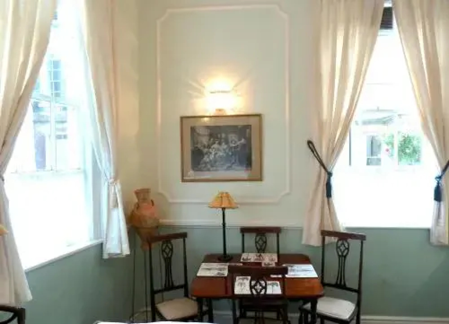 Crystal Palace Apartment