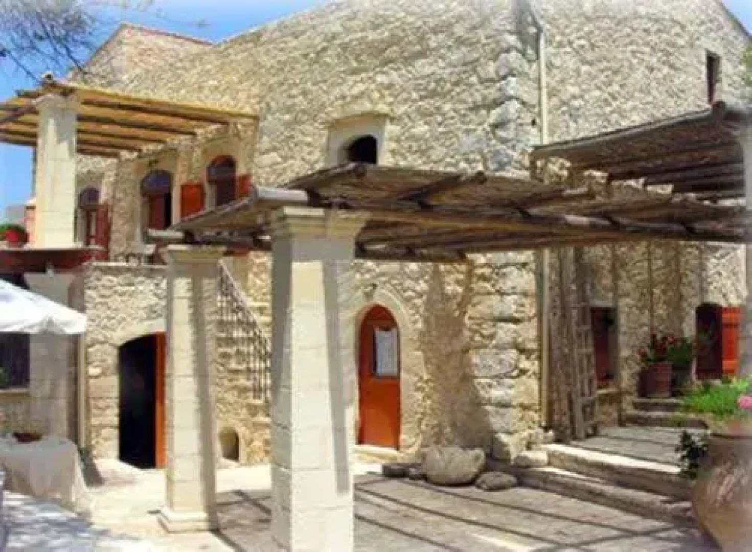Kouriton House