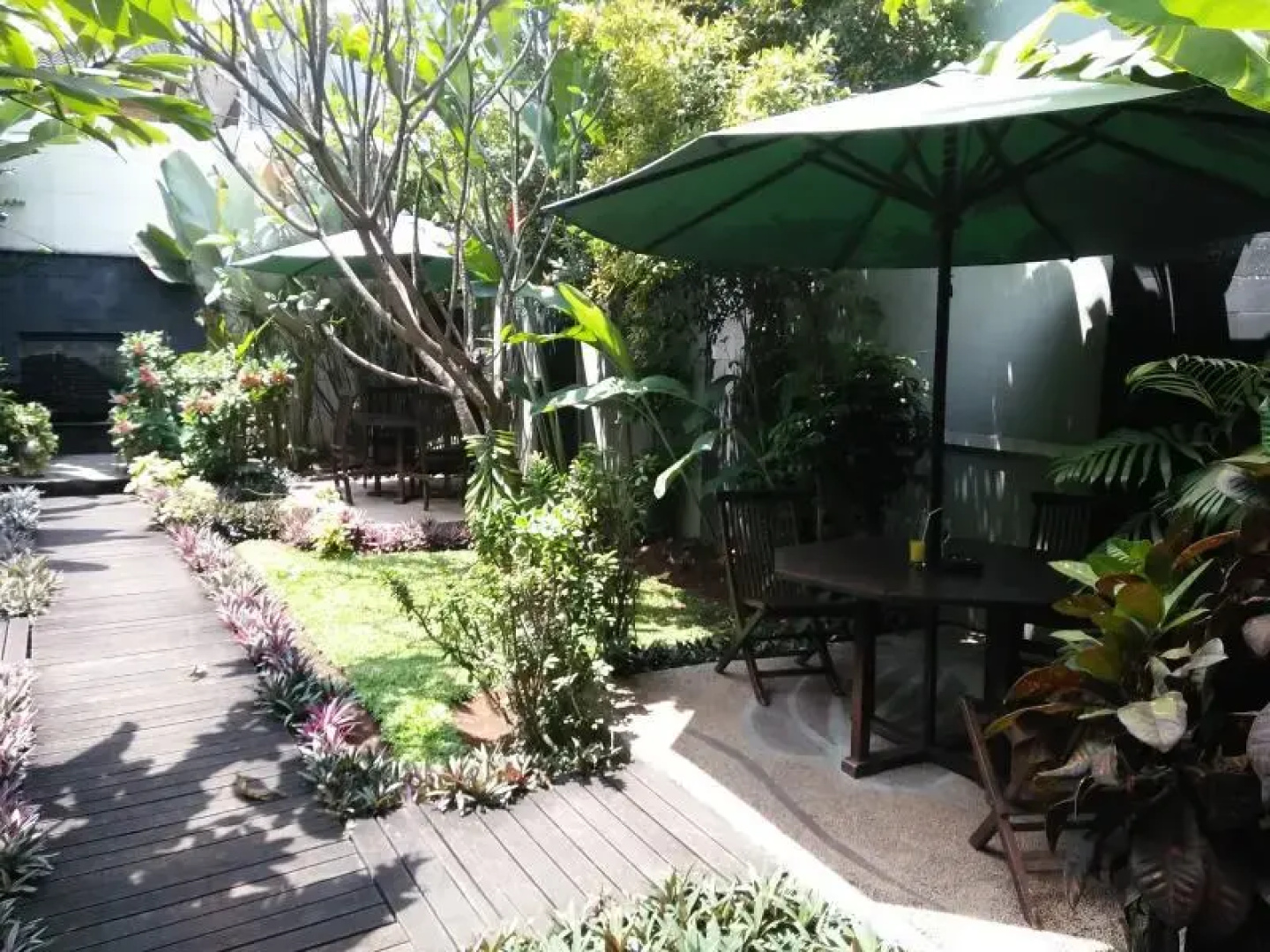 Jatinangor Hotel & Restaurant