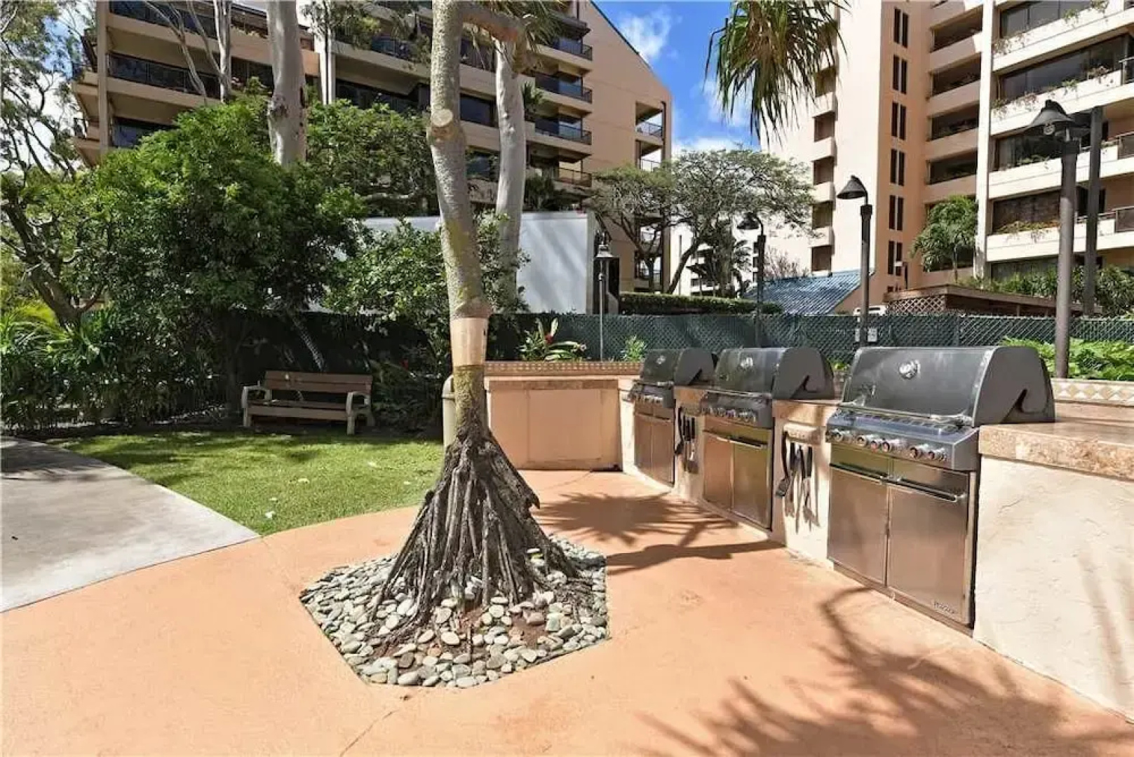 Valley Isle #808 2 Bedroom Condo by RedAwning