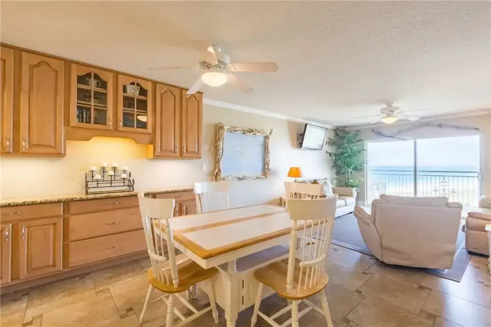 515 Madeira Norte Condo