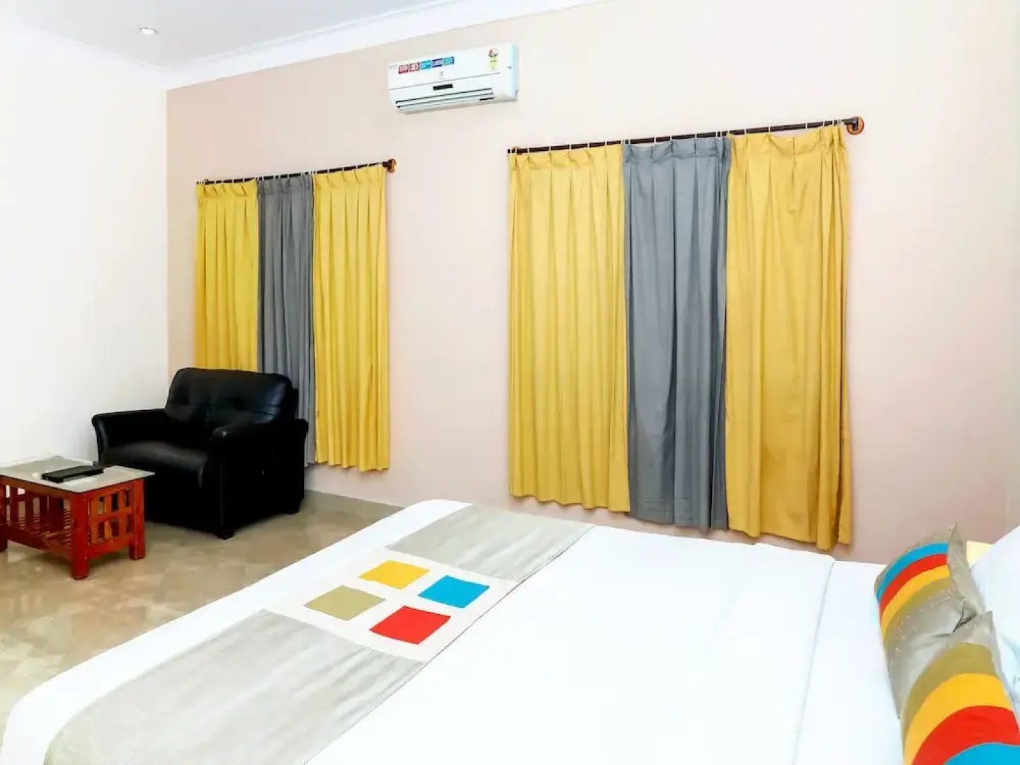 Stay Simple Brindavan Hotel