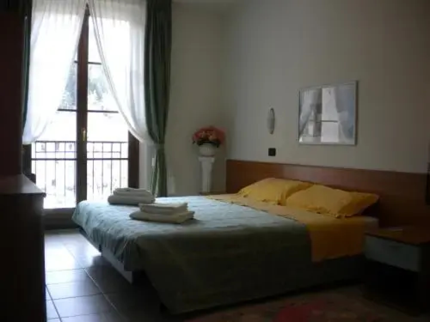 La Pace Hotel