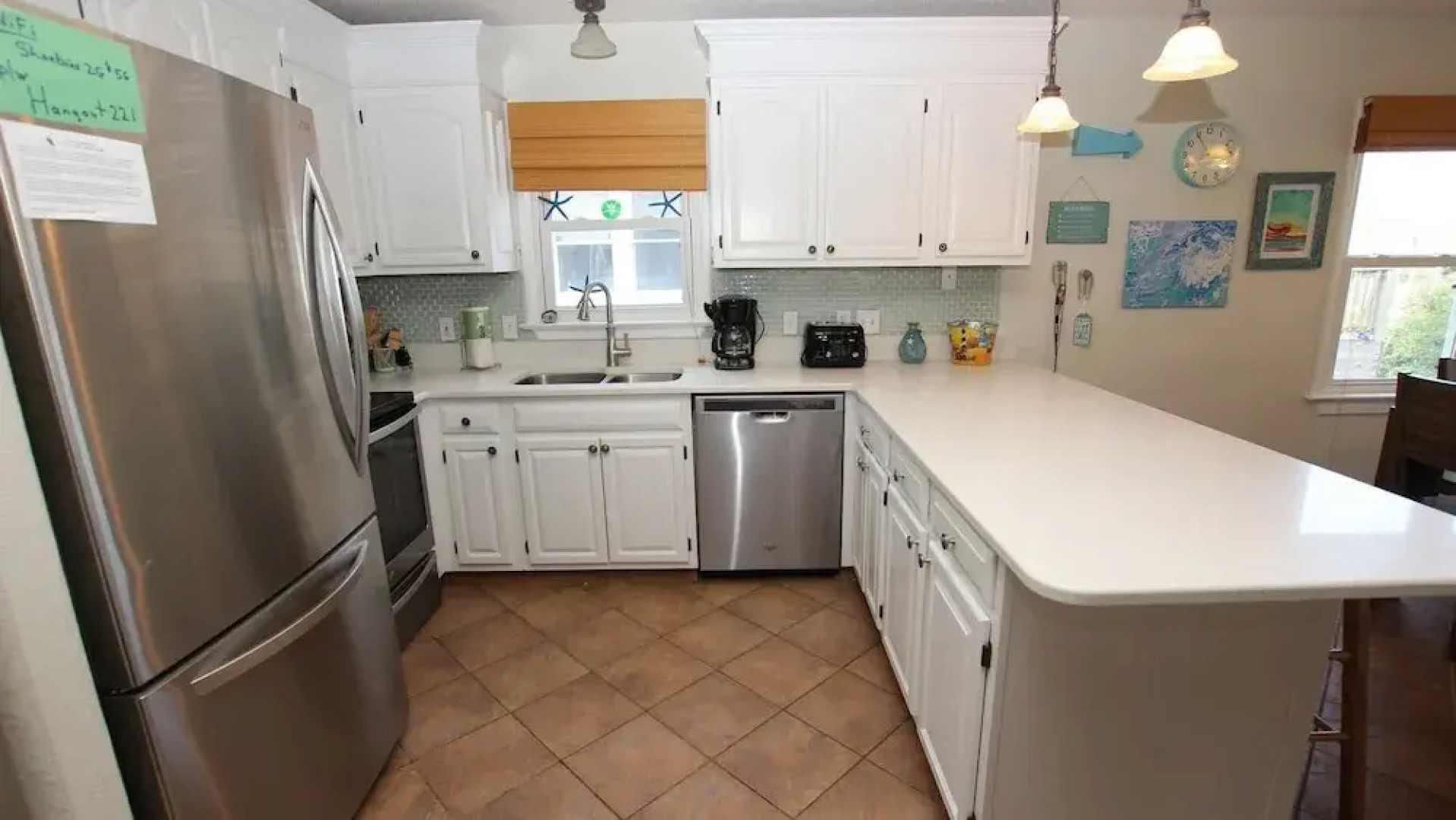 Shoebie's Hangout 4221 - 5 Br Home