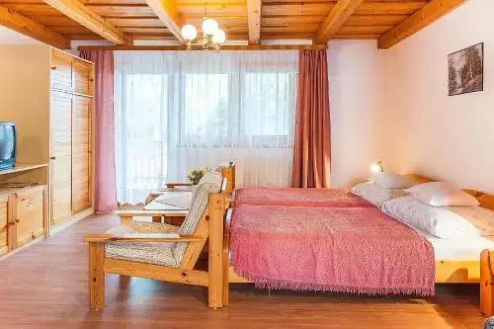Takcs Apartmanhz