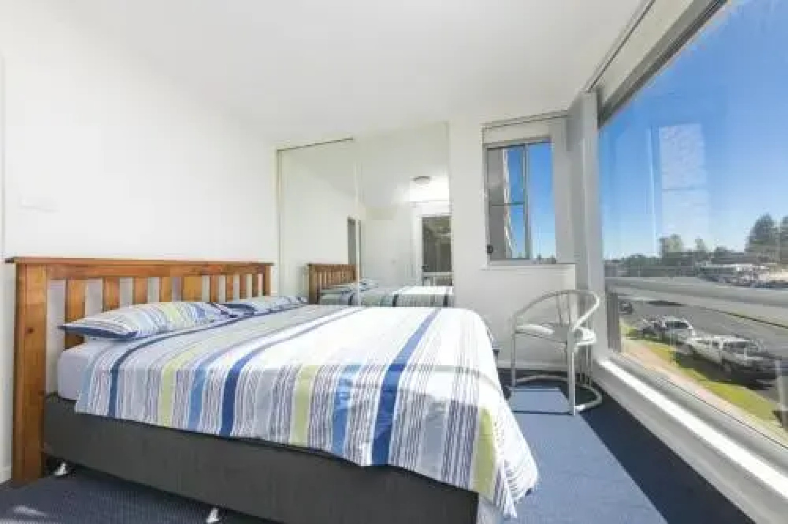 El Sandi, Unit 06, 14-18 North Street