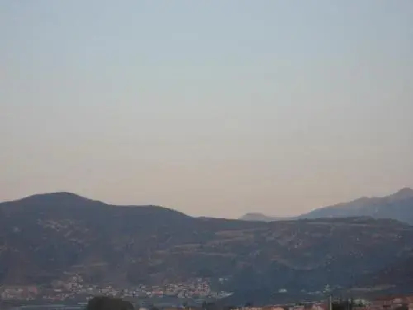 Leonidas Apartments