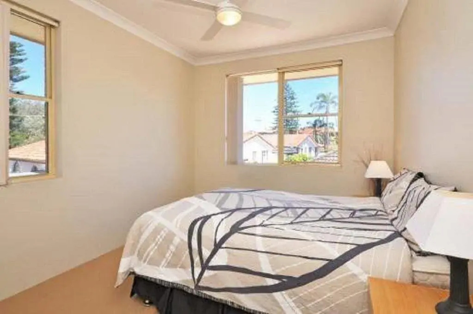 Toowoon Beach View 3br Villa 4 just steps to beach with views