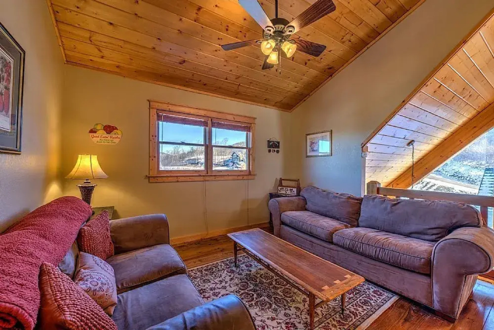 Hide-A-Way Cabin - 4 Br Cabin