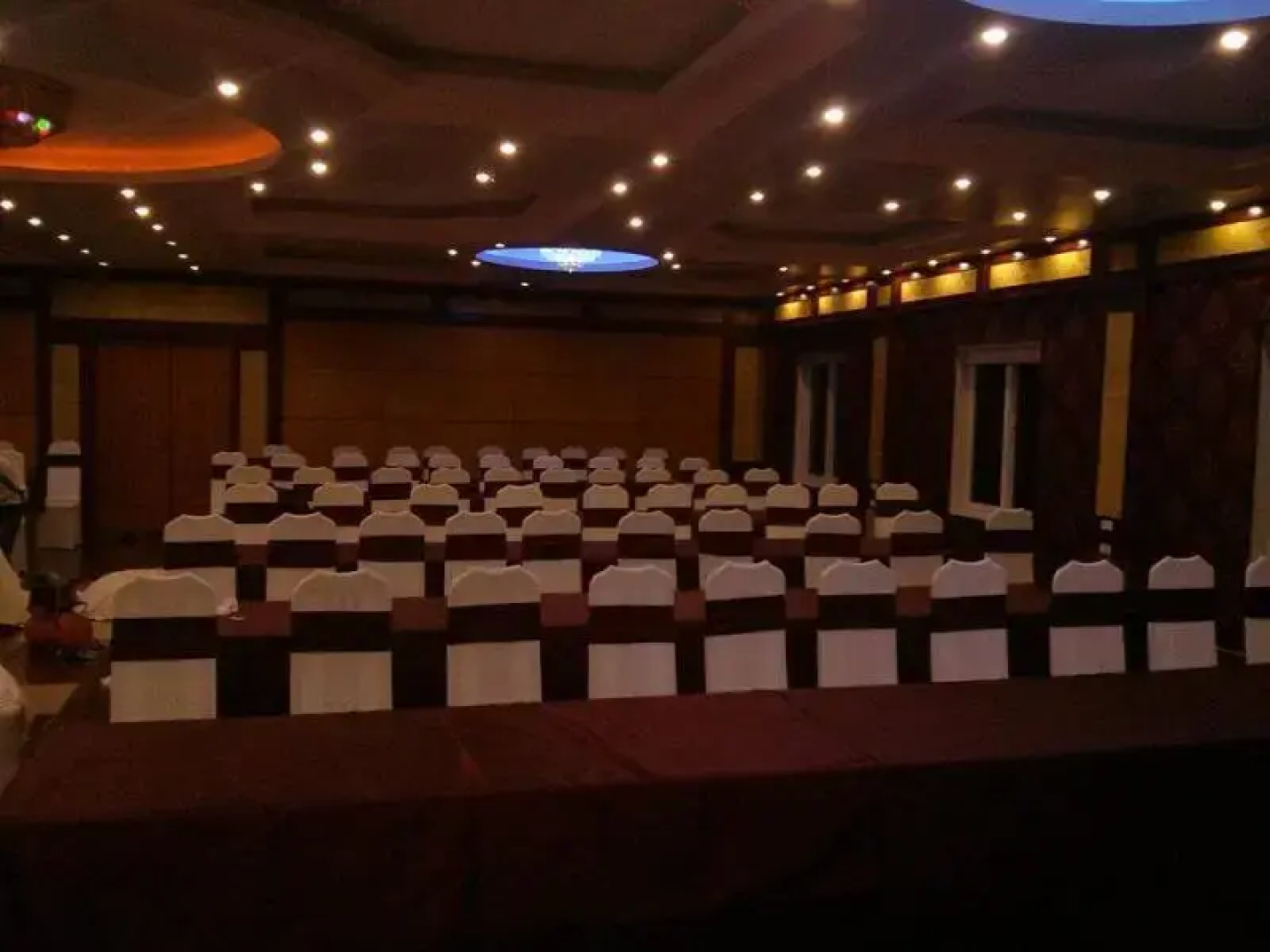 Khách Sạn Ngọc Hà Đại Lải
