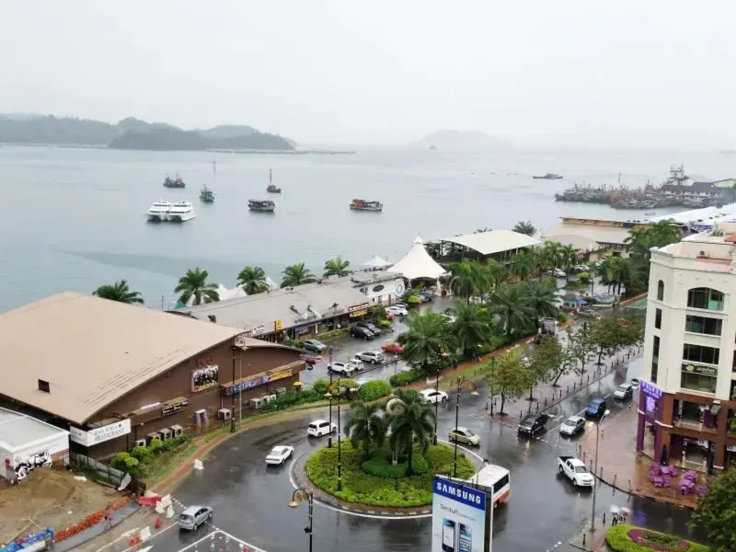 KK Waterfront Suites at Marina Court