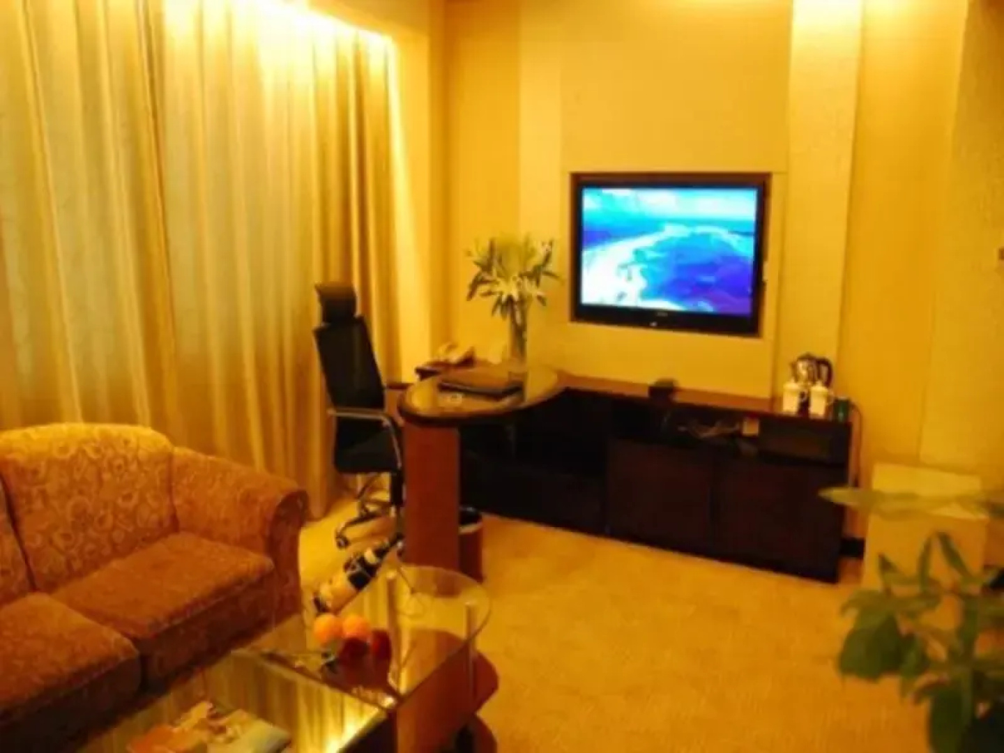 Aksu Hongfu Hotel