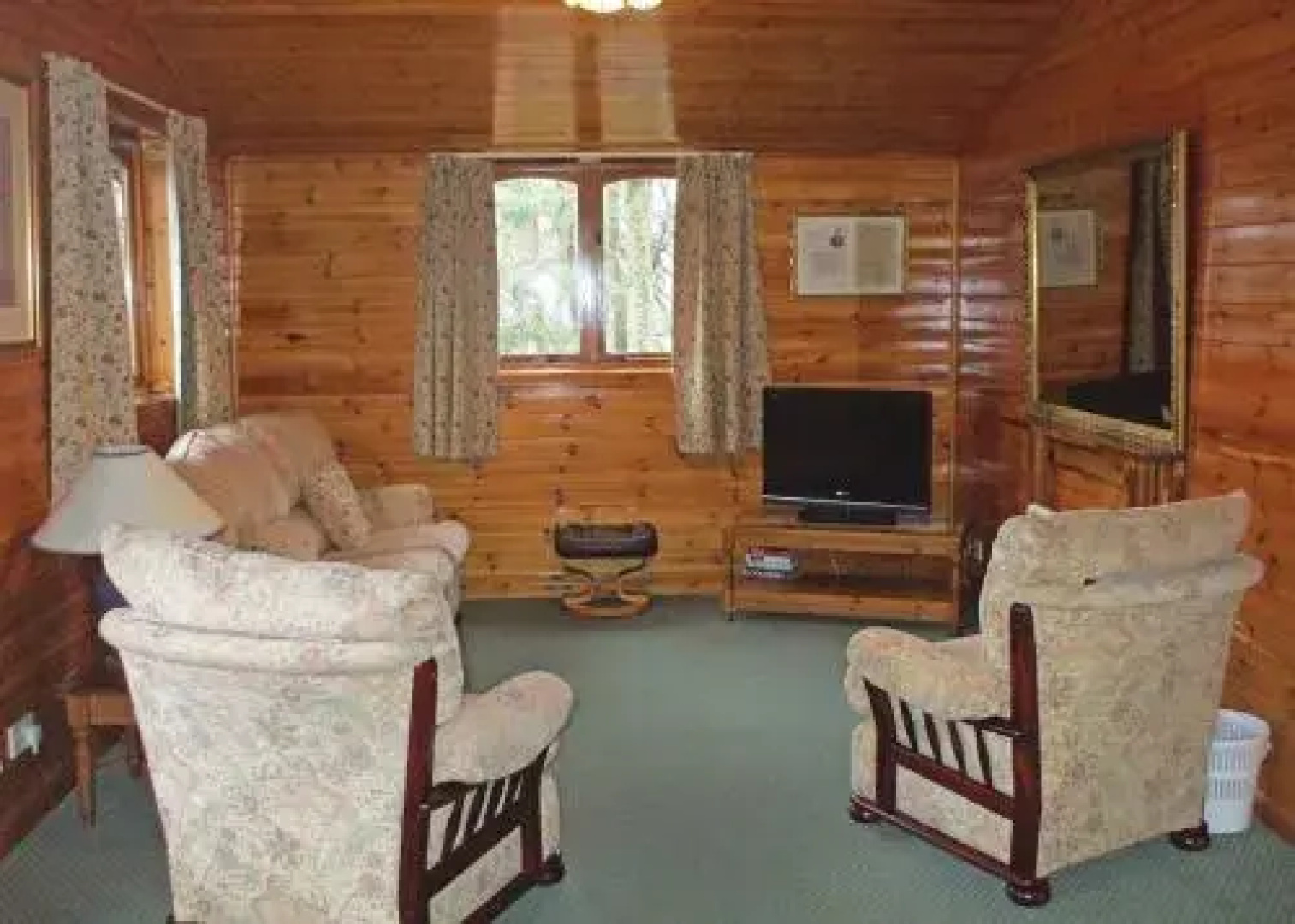 Hideaway Lodges