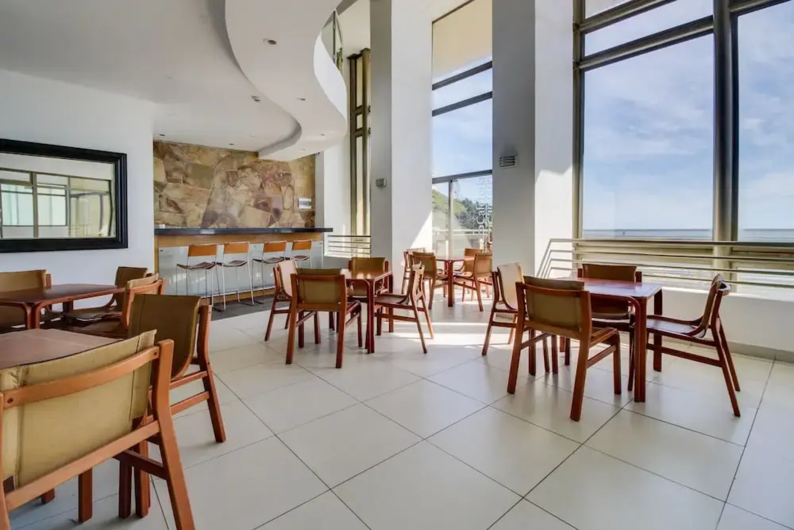 Departamento Moderno Frente al Mar