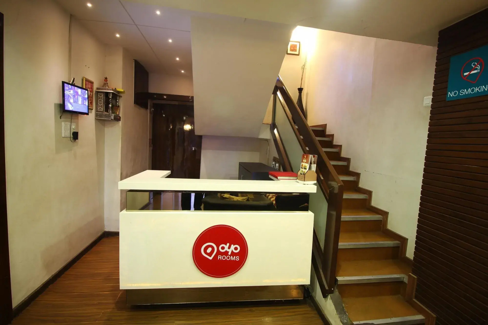 OYO Rooms Race Course Ring Road