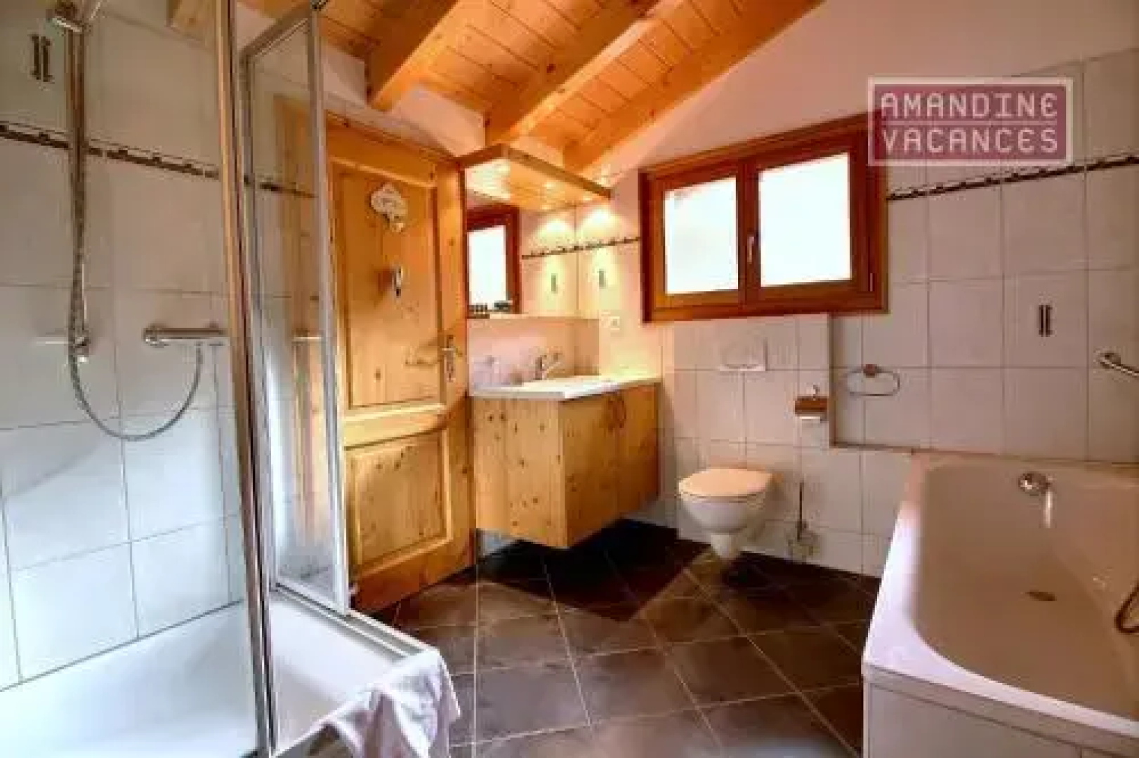Chalet Ecureuil Noir