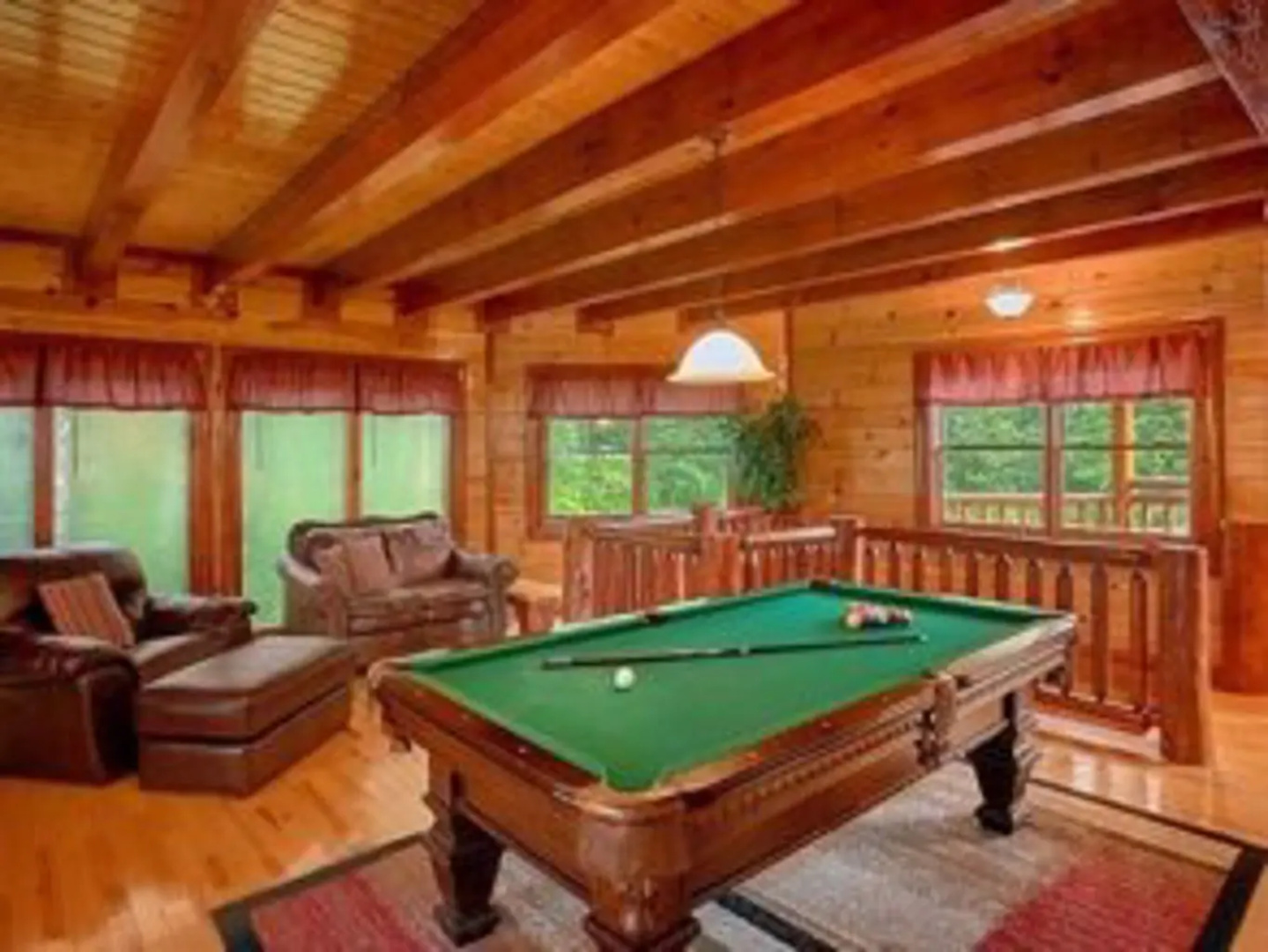 Cherokee Pool Lodge