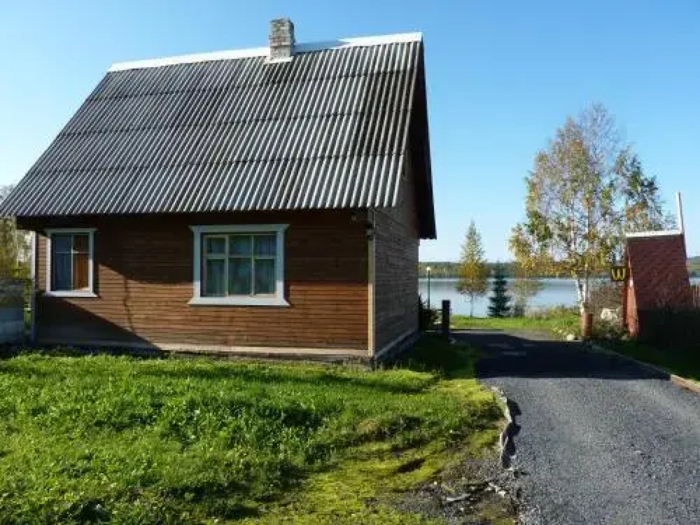 Country House By Pertozero