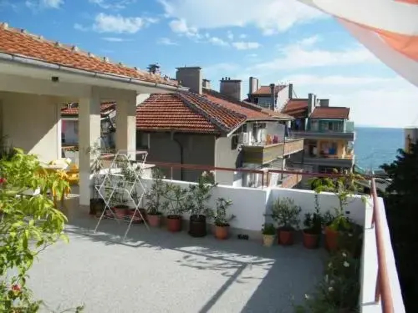 Guest House Kostandara