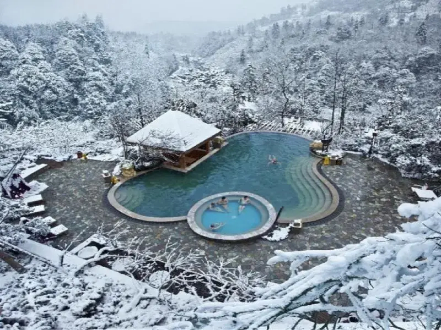 Mount Emei Qilingping Hot Spring Hotel