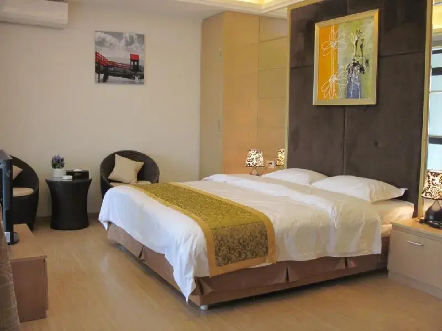 Express 318 Motel Mount Emei Branch