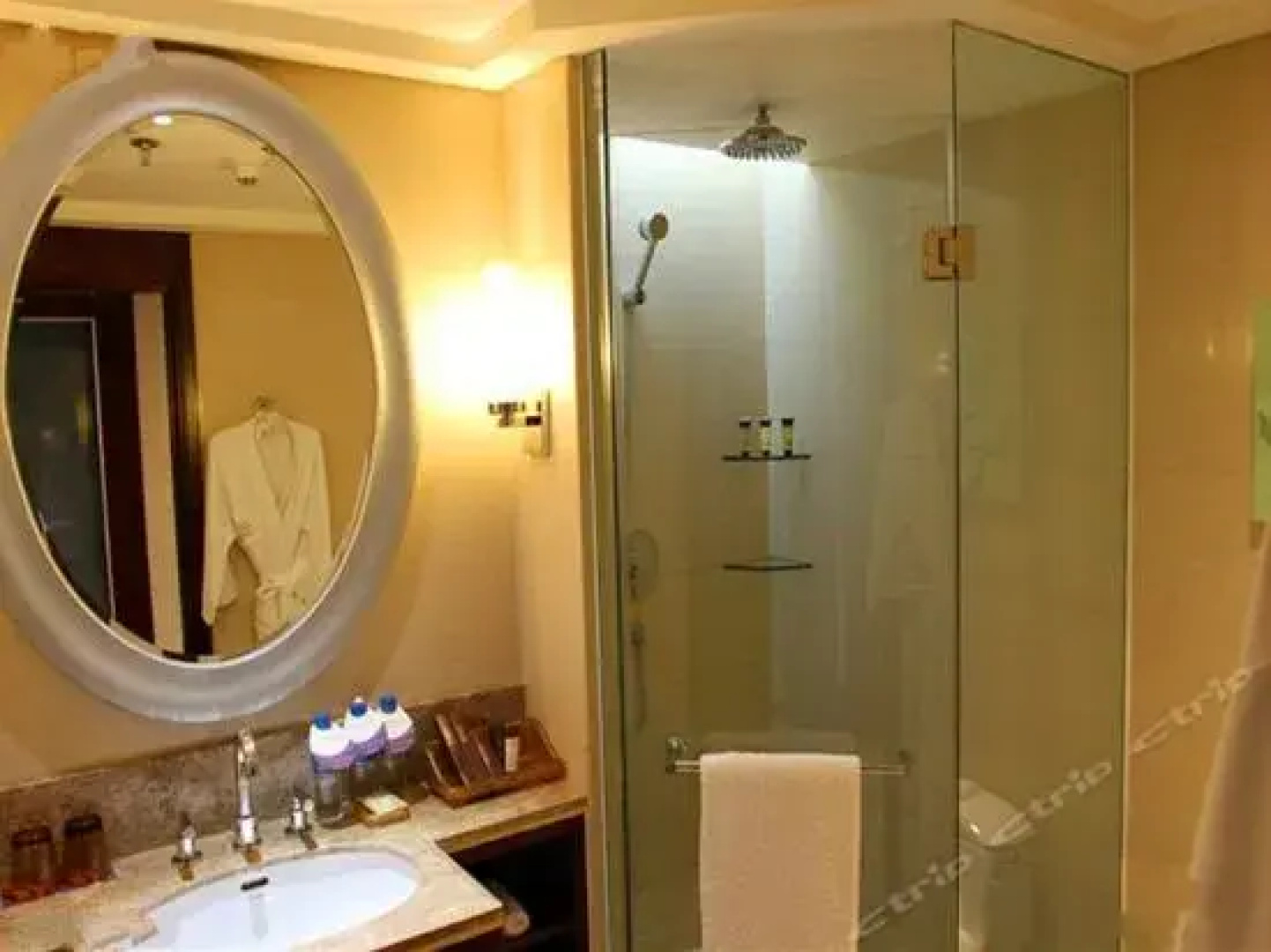 Yongkang Hotel Collection (Ganzi Airport Avenue Luobulin Square Branch)