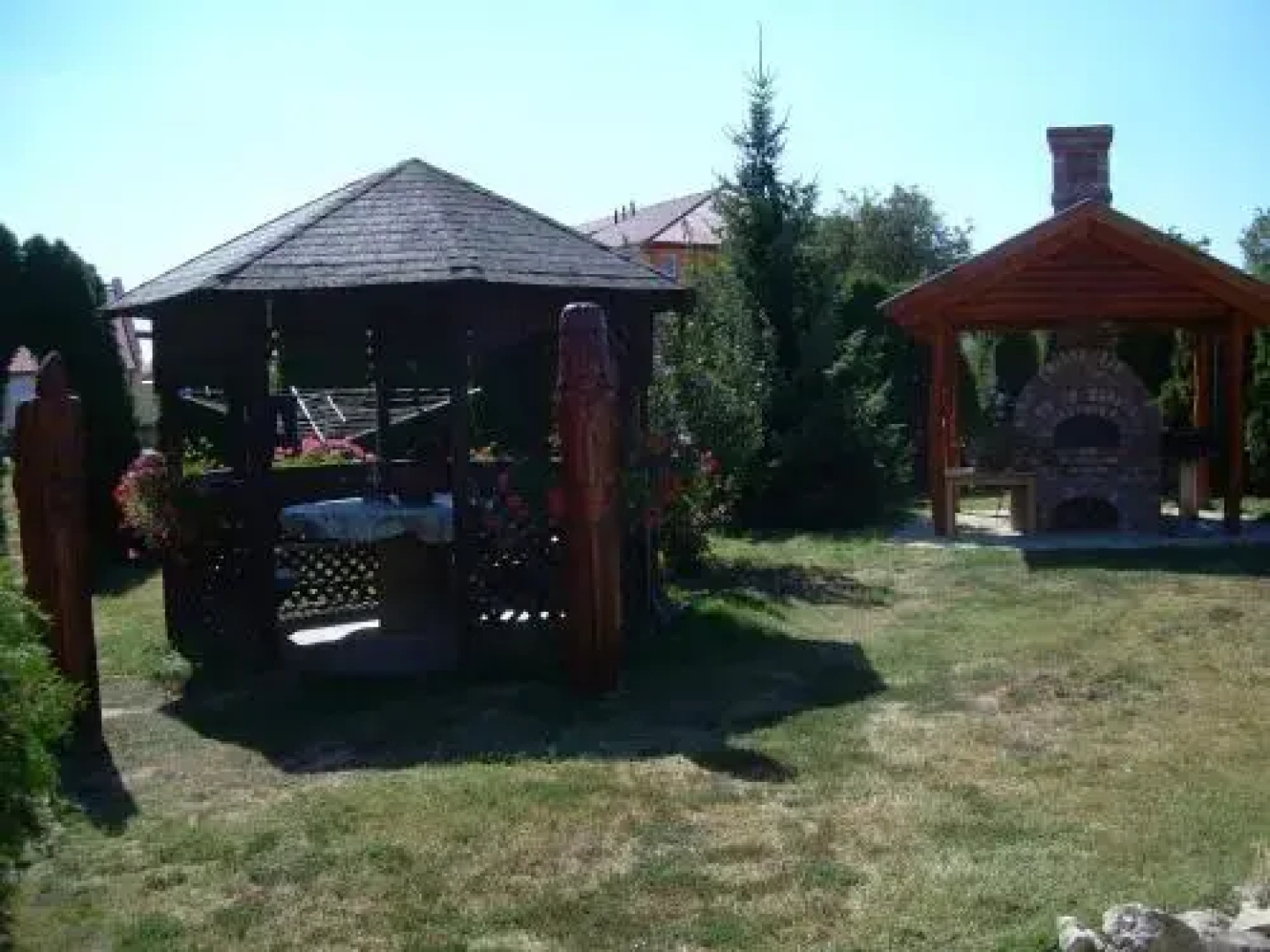 Hajnalka apartmanház