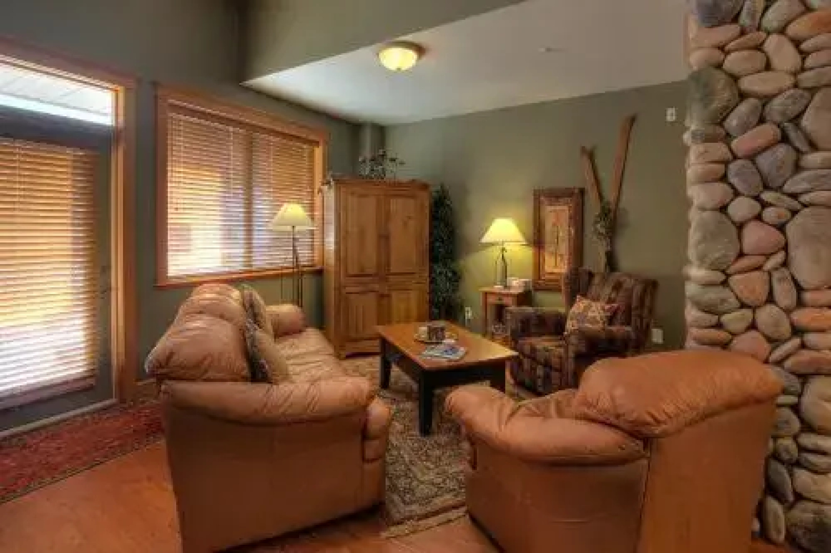Treetops Ski Luxury Townhouse