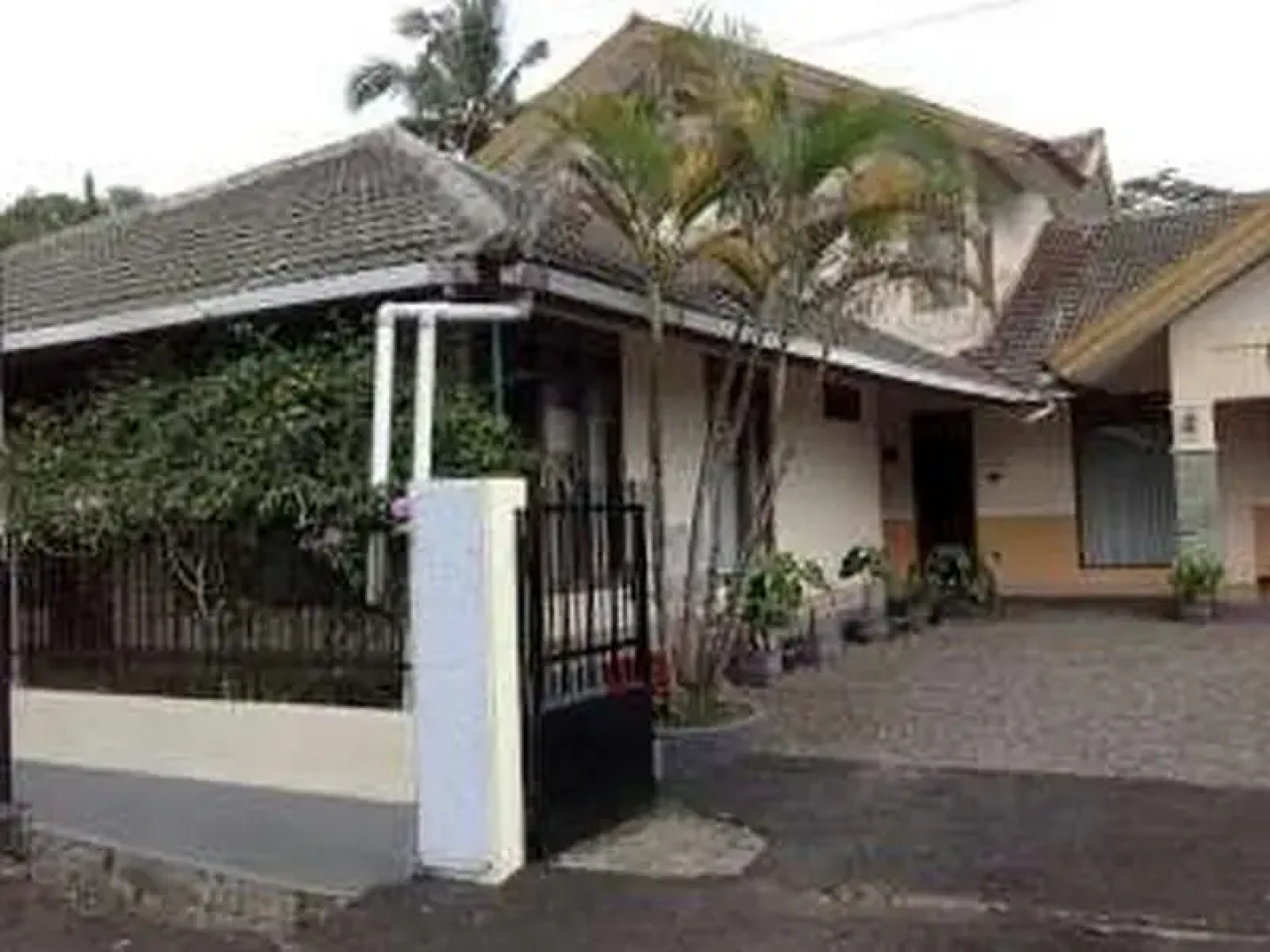 Wisma Hegarmanah Guesthouse