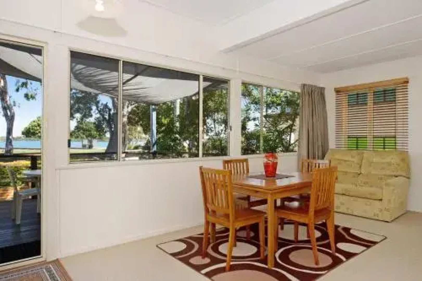 Wheelchair Friendly with water views - Welsby Pde, Bongaree