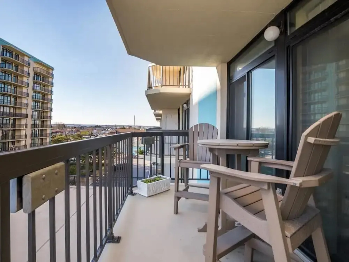 Braemar Towers 412 (Side) - 2 Br Condo