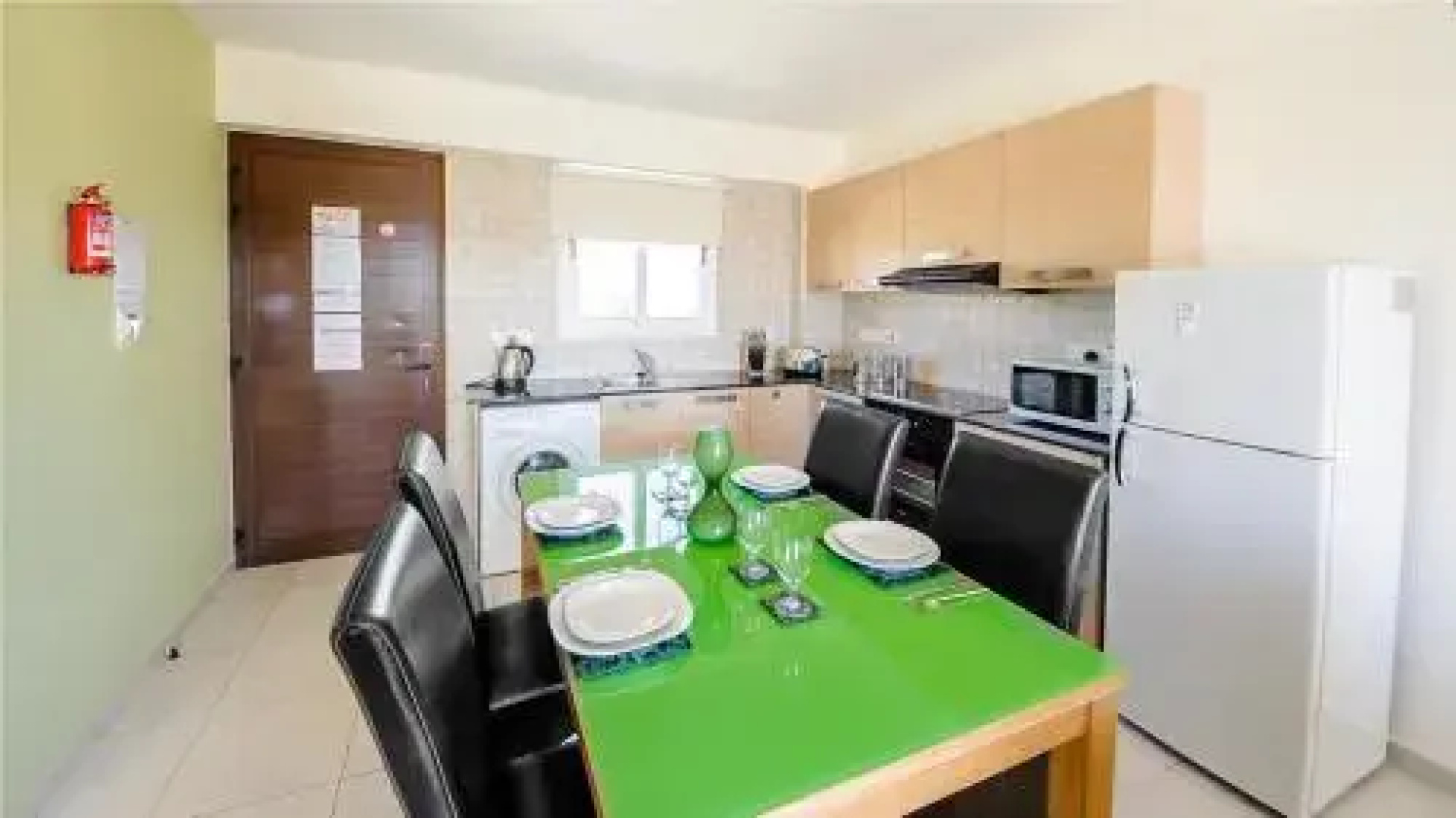 Oceanview Apartment 064