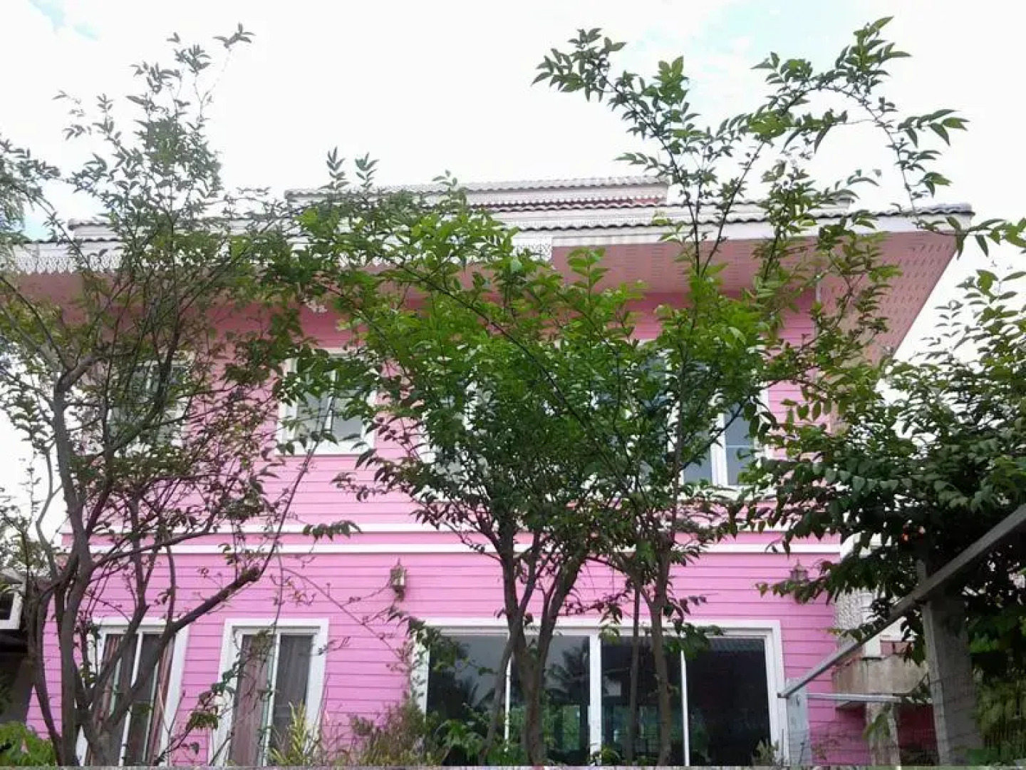 Pathuma Garden and Resort