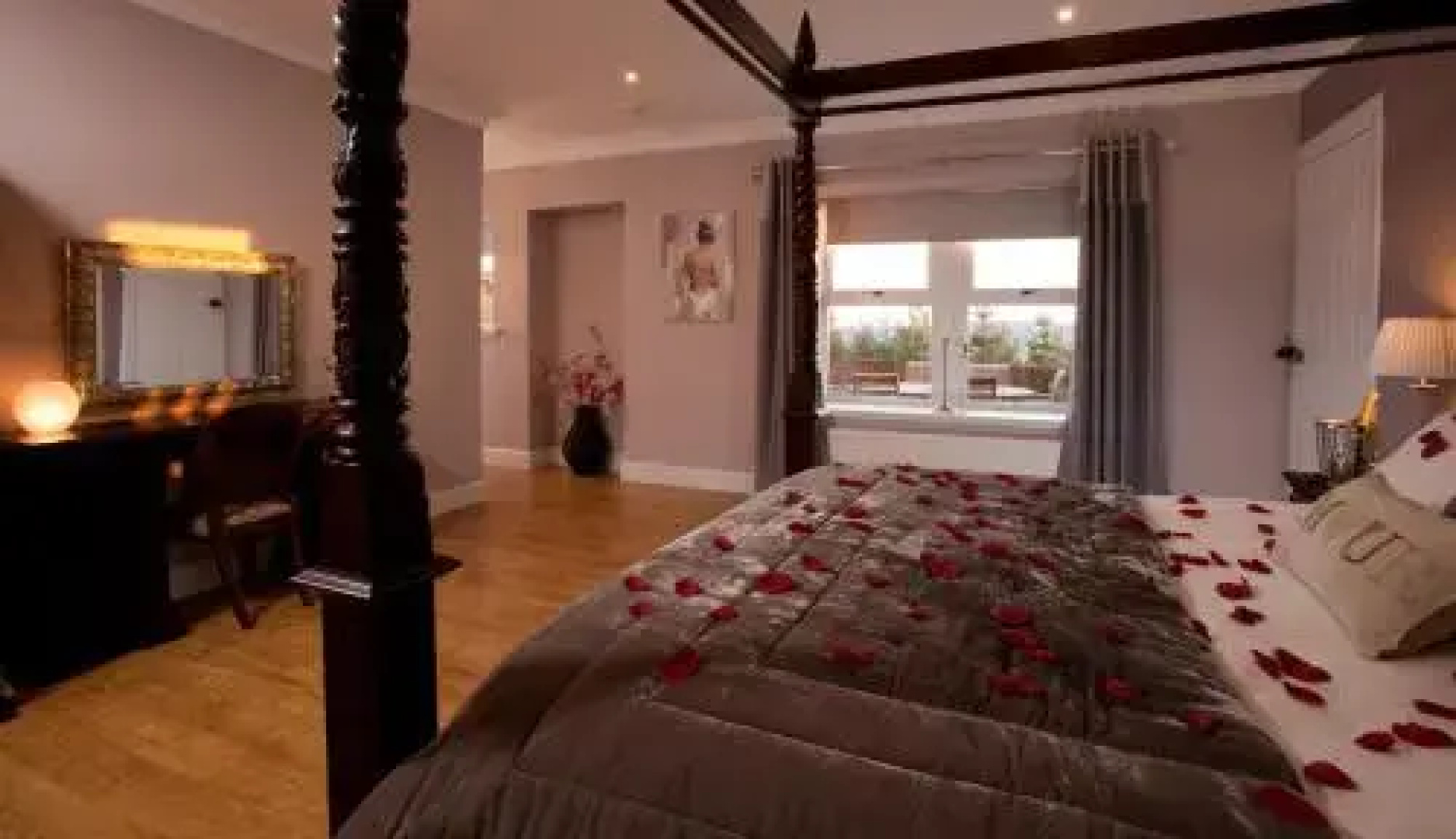 Maple Cottage with Hot Tub near Cupar, Fife