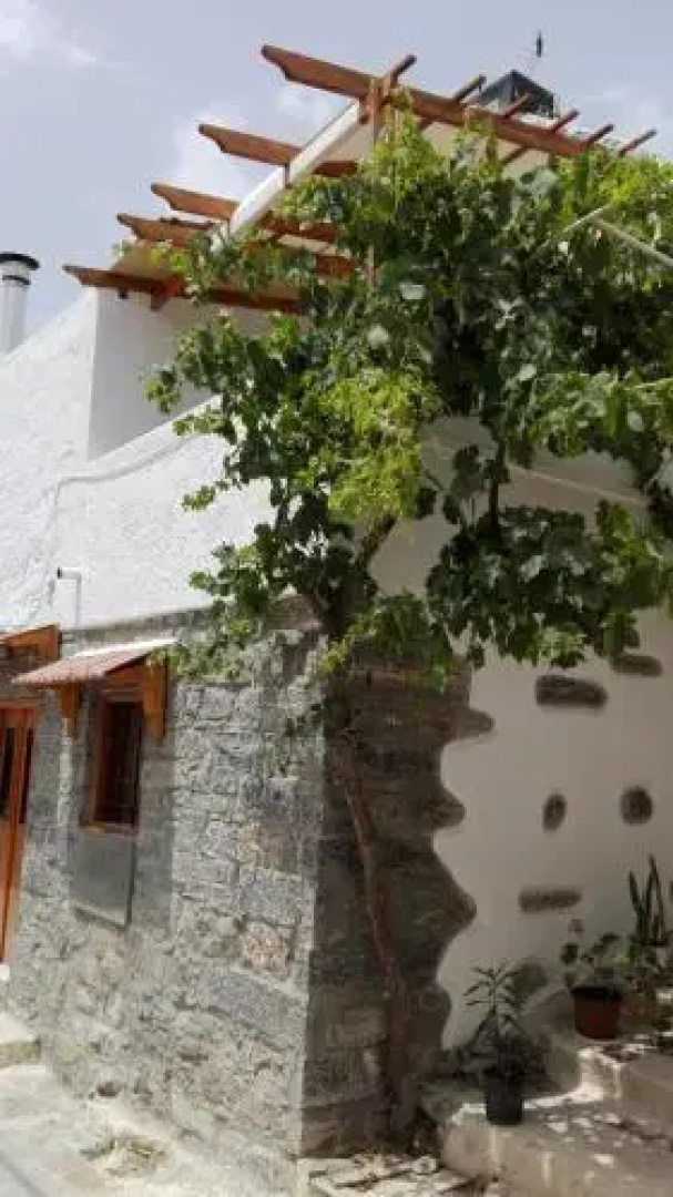Sfirakis Traditional House
