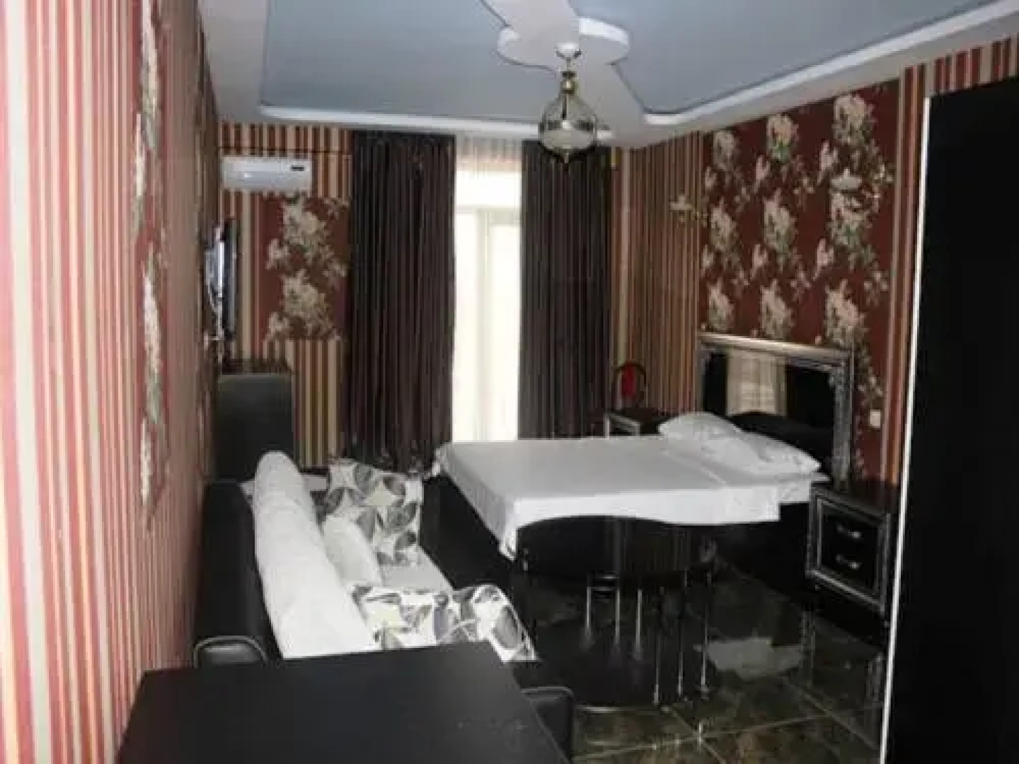 Guria Palace Hotel