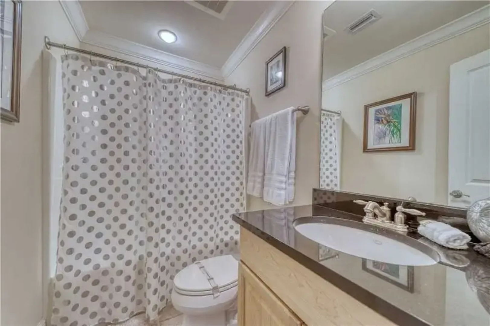 Holiday Isle - Ground Floor Corner Unit