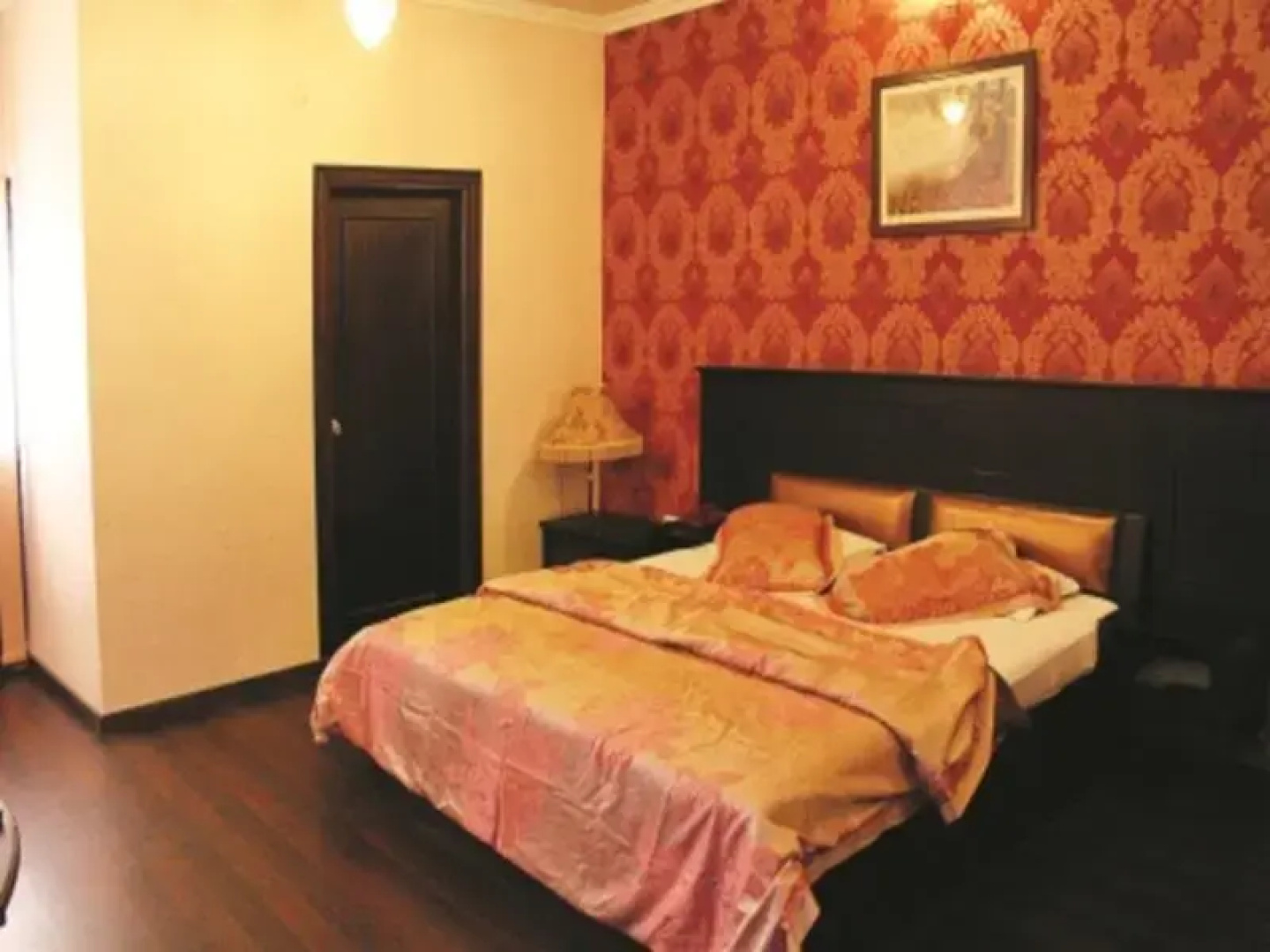 Hotel Pride Continental