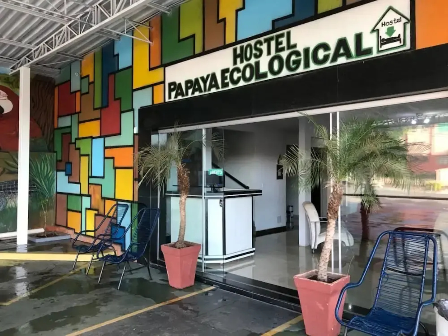 Hotel Papaya Suites