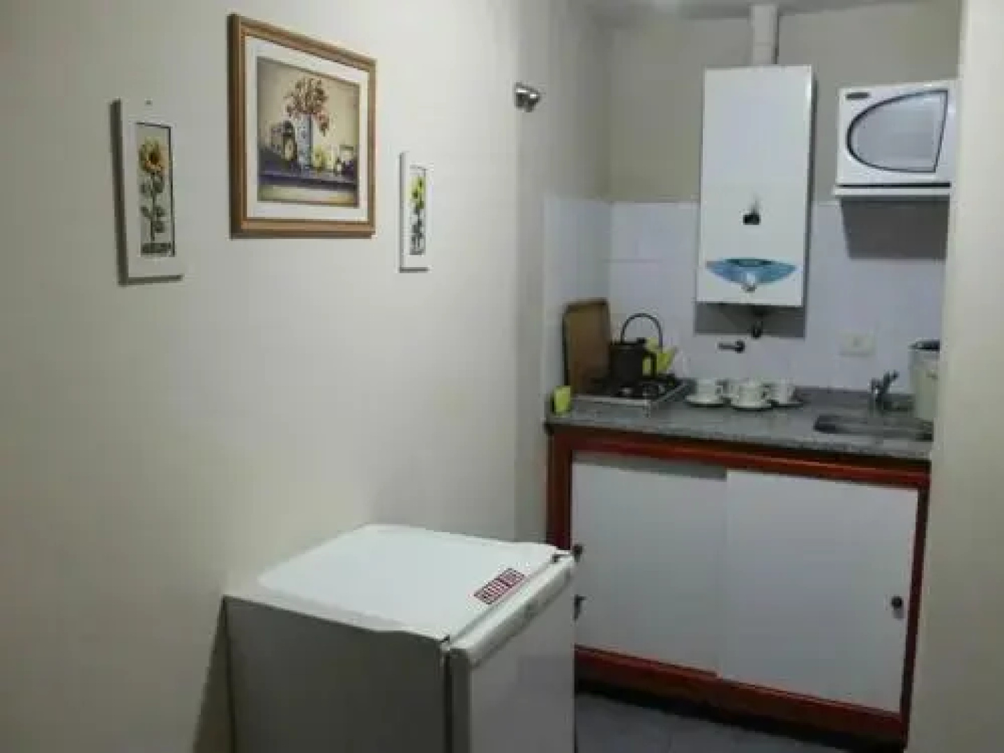 Vincent Apart Hotel