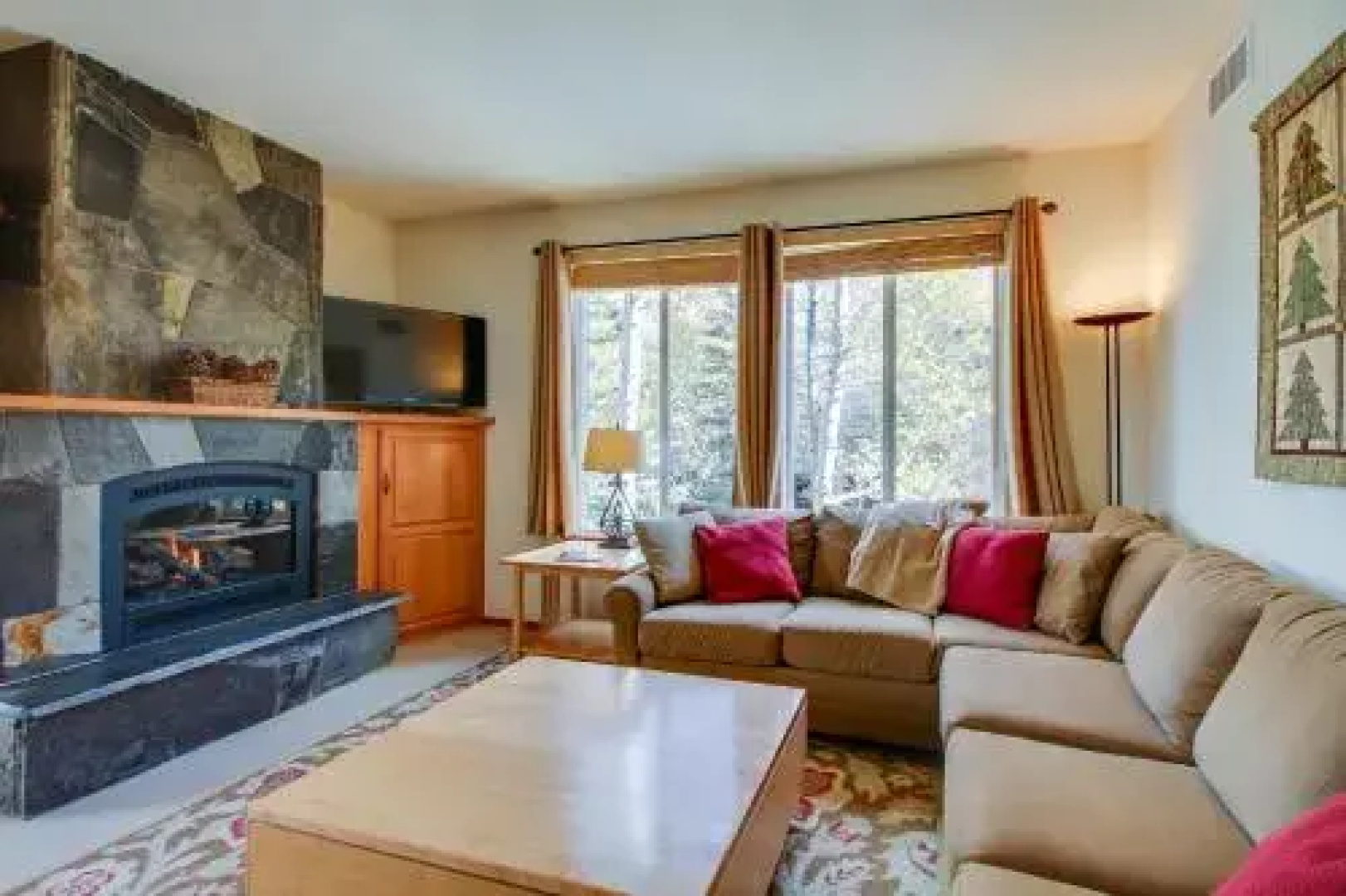 Ski-In Ski-Out Squaw Valley Lodge Slopeside Townhome