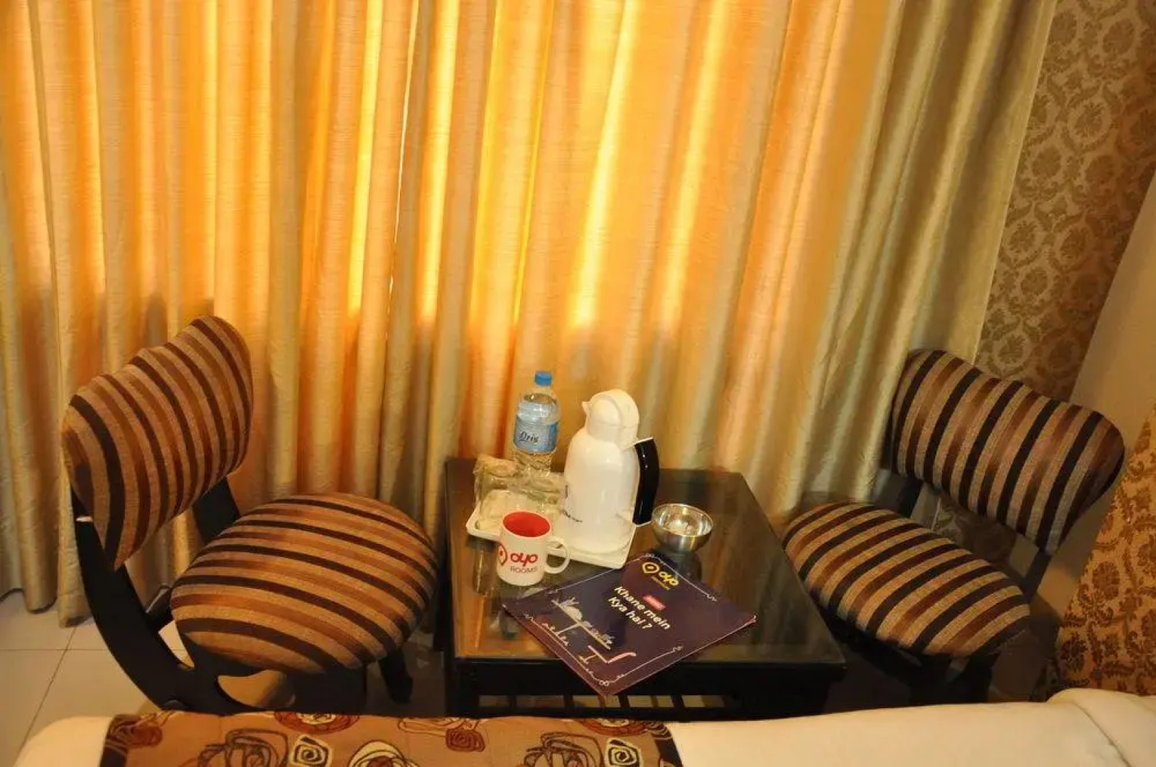 OYO Premium Gwalior City Centre