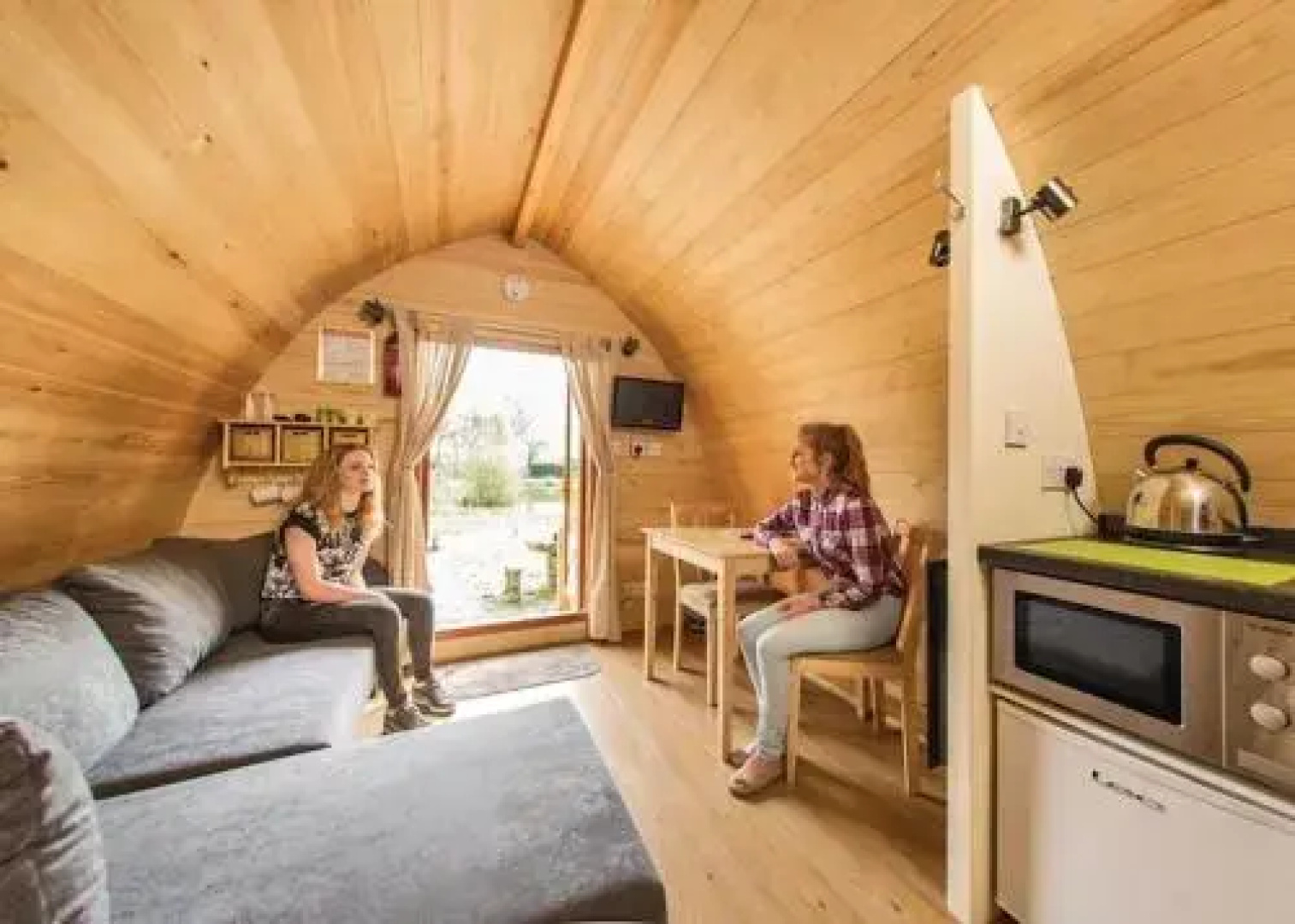 Paradise Lakeside Lodges