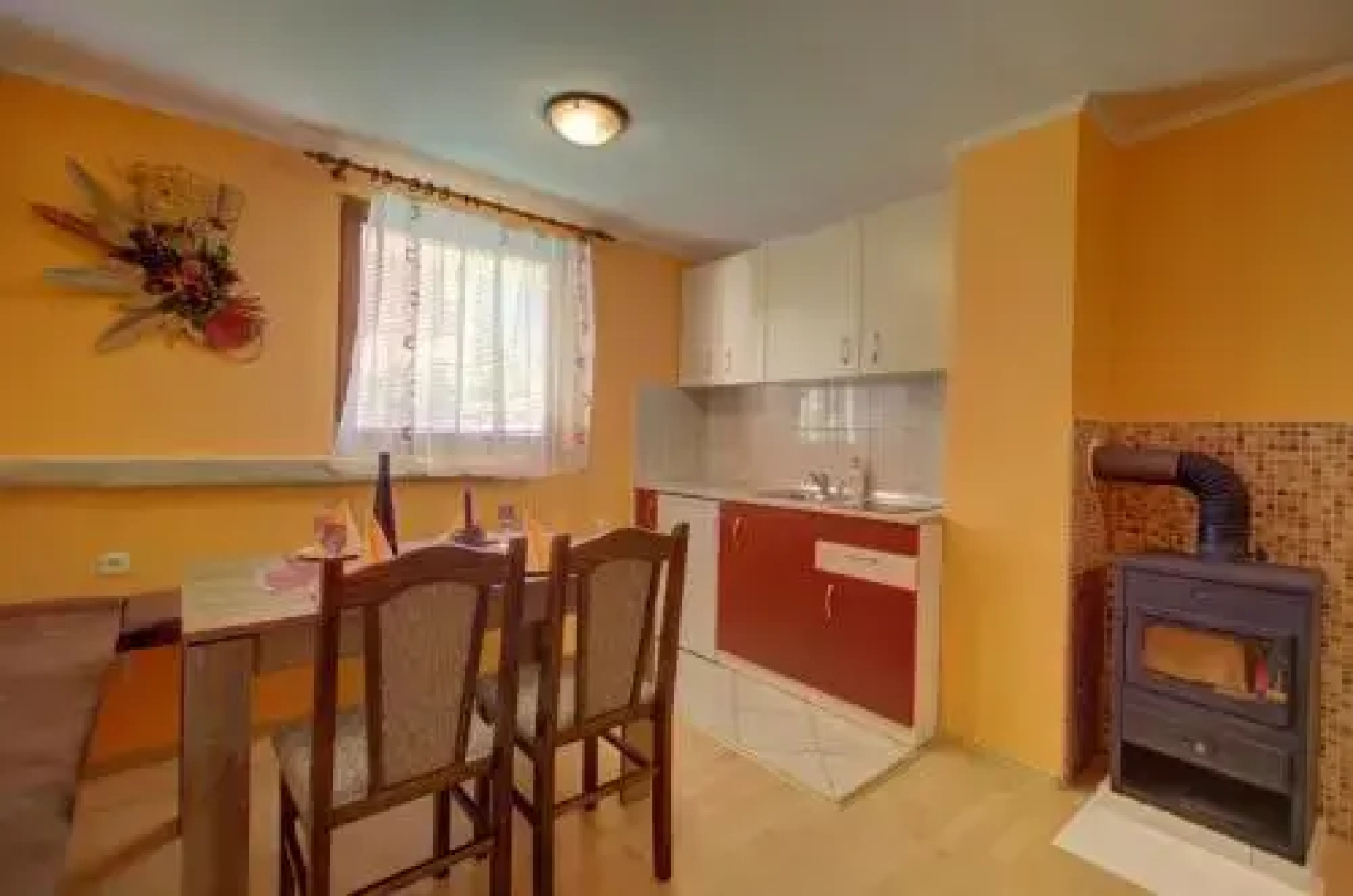 Apartments Strahinja