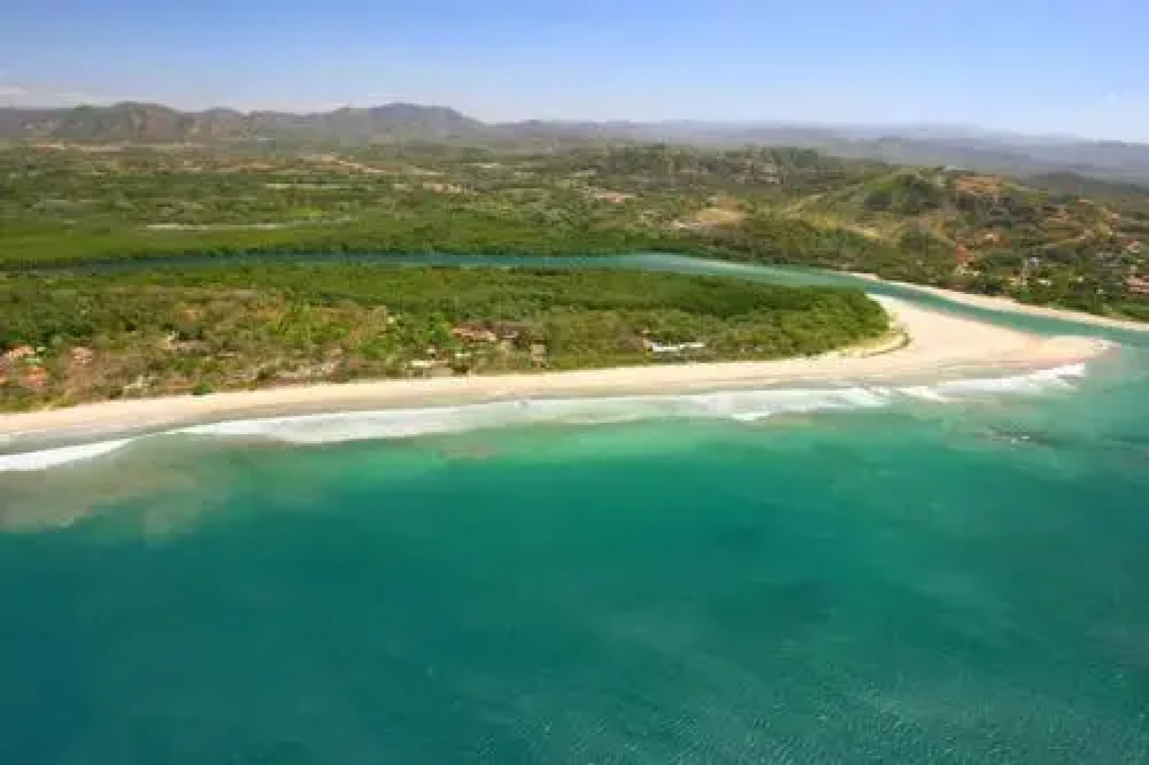 El Oasis Playa Grande