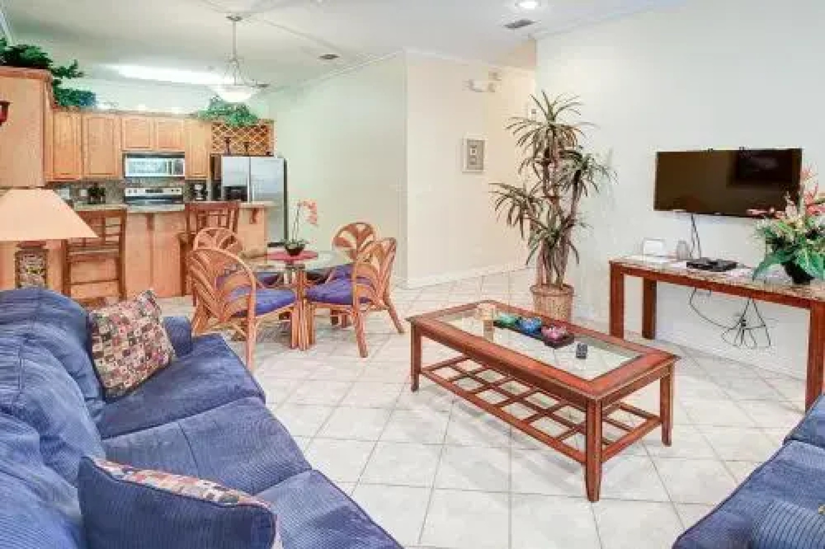 Escape Condominiums #8