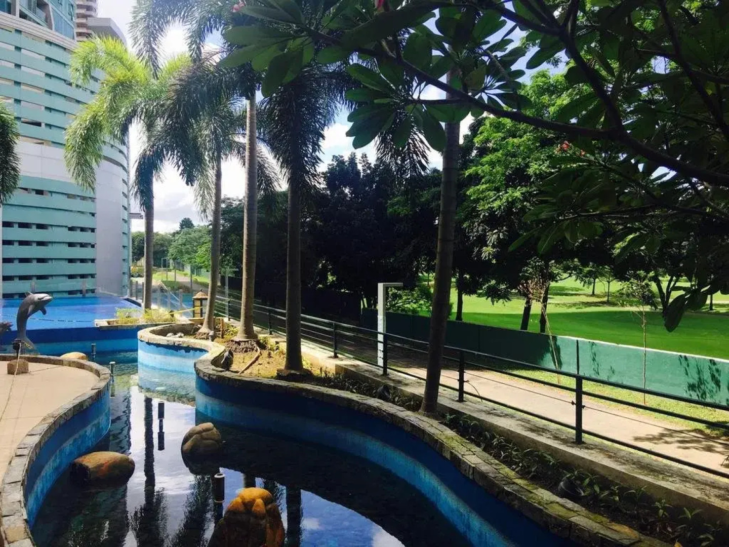 P&S Suites Burgos Circle