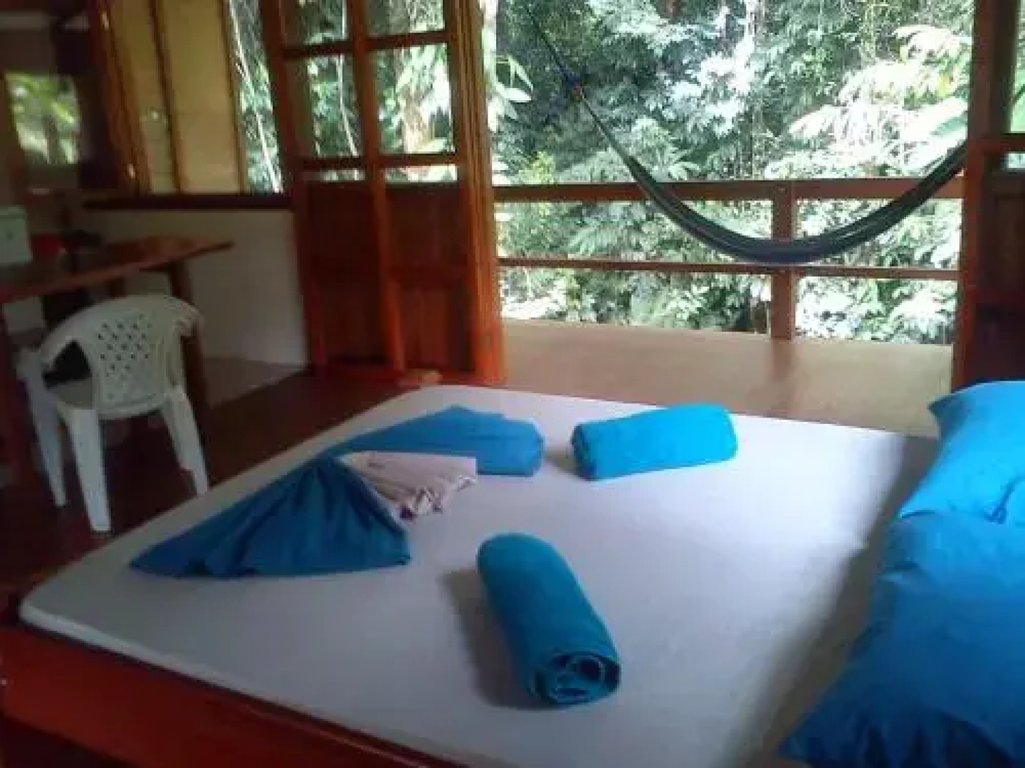 Cabañas Bajo Bosque Drake